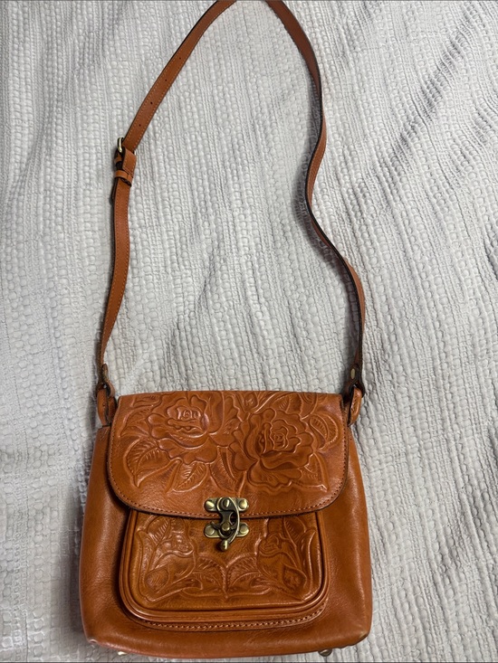 Patricia Nash Handbags - Patricia Nash Women’s Embossed Floral Leather Crossbody Bag - Tan